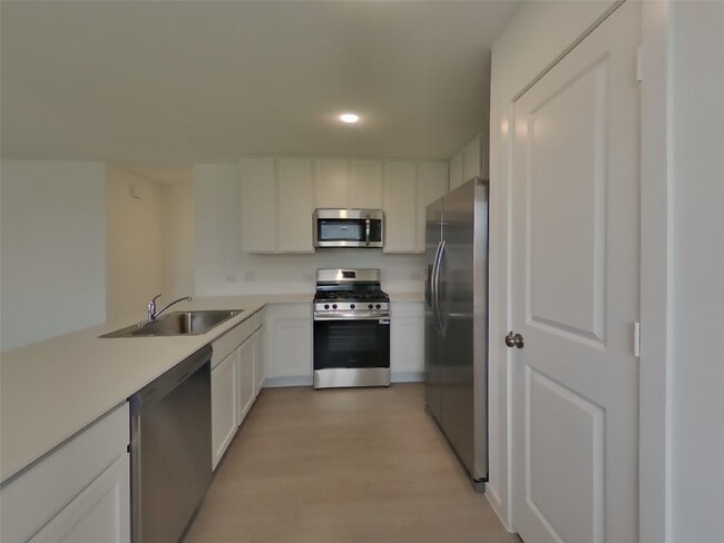 3013 Dawn Sound Dr