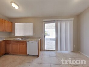 3628 W Firehawk Dr in Glendale, AZ - Building Photo - Building Photo