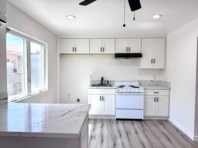 property at 841 1/2 W 64th St