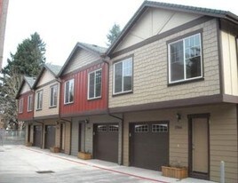 Village at Pine Street in Portland, OR - Building Photo