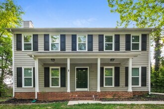 11025 Ballards Pond Ln, Unit 0414 in Matthews, NC - Foto de edificio - Building Photo