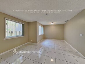 10965 W Broward Blvd in Plantation, FL - Building Photo - Building Photo
