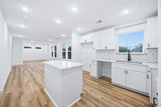 9316 Sundown Dr in Houston, TX - Building Photo - Building Photo