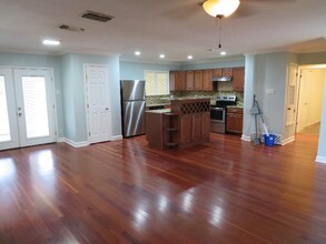 331 Trafalgar Rd in San Antonio, TX - Building Photo - Building Photo
