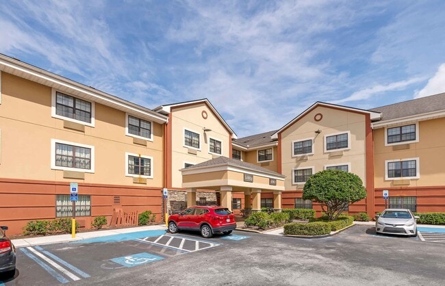 Furnished Studio-Jacksonville - Lenoir Ave in Jacksonville, FL - Foto de edificio - Building Photo