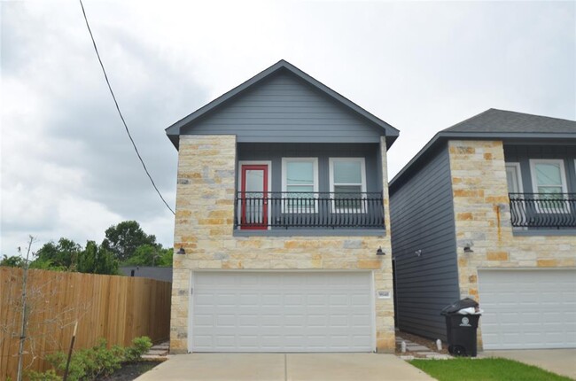 9822 Tuffly St in Houston, TX - Building Photo - Building Photo
