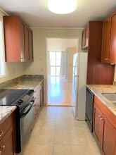 410 Haleloa Pl in Honolulu, HI - Building Photo - Building Photo