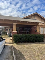 219 S Montreal Ave in Dallas, TX - Building Photo