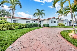 5207 Hayes St in Hollywood, FL - Building Photo