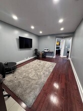 387 Van Brunt St, Unit 2 in Brooklyn, NY - Building Photo - Building Photo