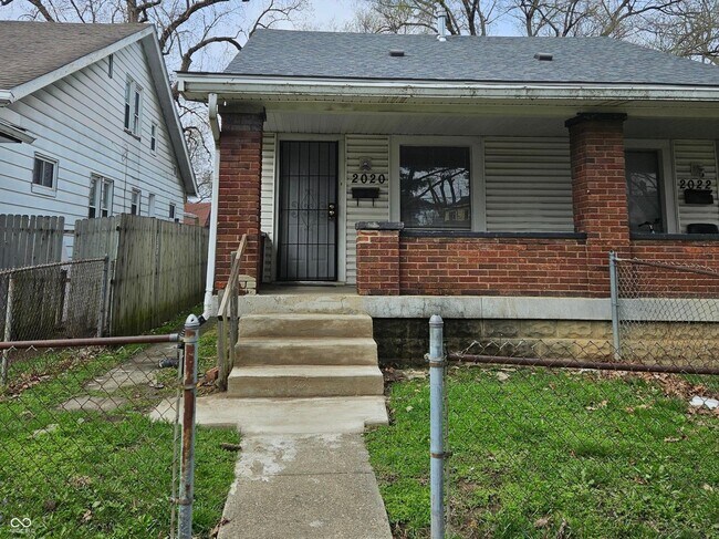 property at 2020 E Adams St