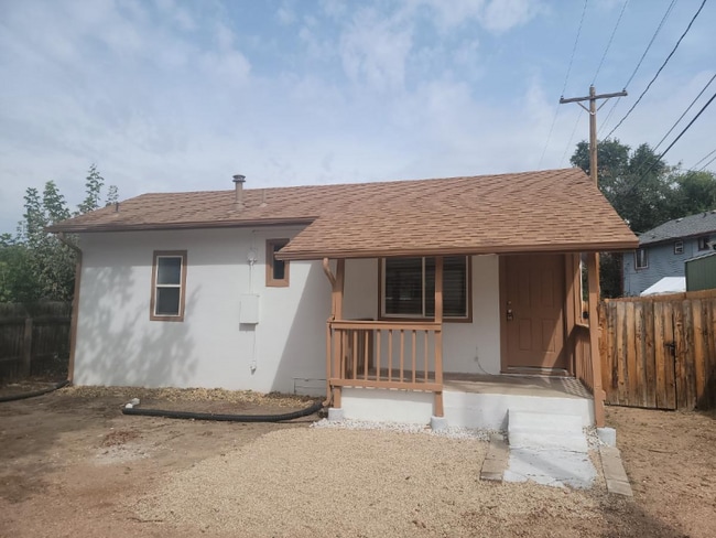 property at 2612.5 E Dale St