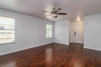 608 Colonial Park Blvd in Austin, TX - Building Photo - Building Photo