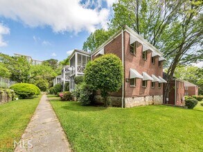 60 Delmont Dr NE-Unit -F3 in Atlanta, GA - Building Photo - Building Photo