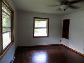 108 Hillsdale St in Battle Creek, MI - Building Photo - Building Photo