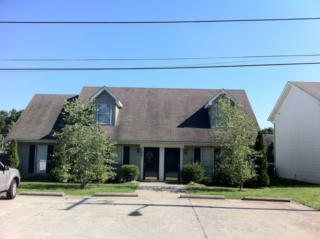 Hickory Vale Village in New Albany, IN - Building Photo - Building Photo