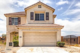 5591 Crestlock Dr in Las Vegas, NV - Building Photo