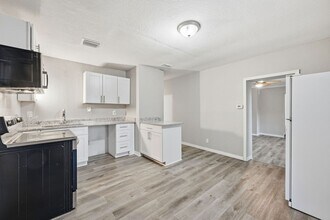 4154 Trout River Blvd in Jacksonville, FL - Building Photo - Building Photo