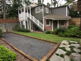 561 Page Ave NE, Unit Unit A in Atlanta, GA - Building Photo