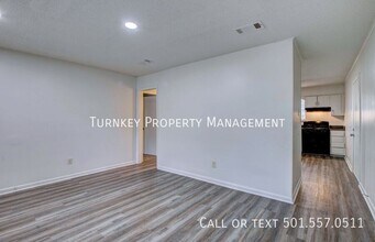 8901 Tanya Dr in Little Rock, AR - Building Photo - Building Photo