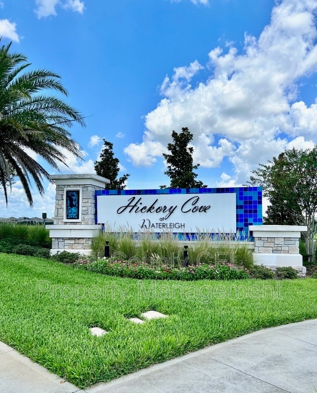 9330 McLaren Alley in Oakland, FL - Building Photo - Building Photo