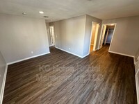 4534 N Locust St in Kansas City, MO - Building Photo - Building Photo