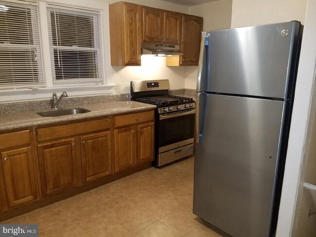 511 S Broadway in Gloucester City, NJ - Building Photo - Building Photo