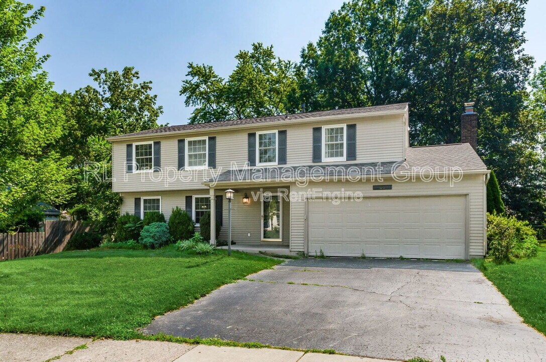 66 Haddam Pl E in Westerville, OH - Foto de edificio
