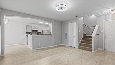 8219 Fuqua Gardens Dr in Houston, TX - Building Photo - Building Photo