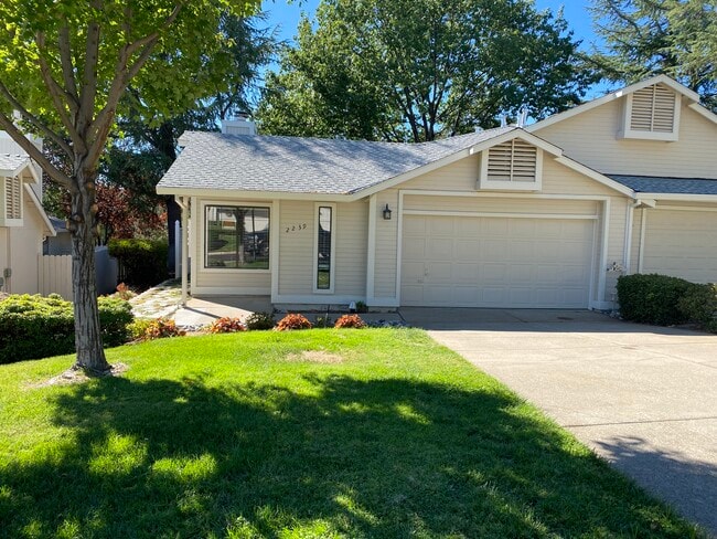 2239 Country Villa Ct