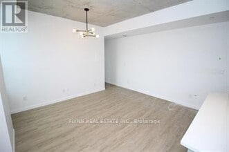 7-807 Erie Ave in Brantford, ON - Building Photo - Building Photo