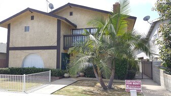 4392 Green Ave in Los Alamitos, CA - Building Photo