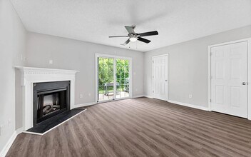 2018 Grassy Banks Dr, Unit 3 in Raleigh, NC - Building Photo - Building Photo