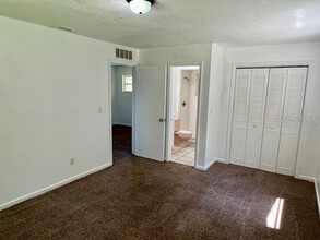21208 SW Honeysuckle St in Dunnellon, FL - Building Photo - Building Photo