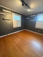 2409 S 11th St in Springfield, IL - Building Photo - Building Photo