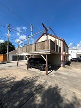 426 W 19th St in Houston, TX - Foto de edificio - Building Photo