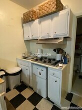 230 Newbury St, Unit 10 in Boston, MA - Foto de edificio - Building Photo