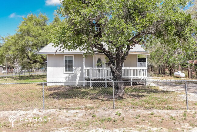 property at 4283 Kings Ln