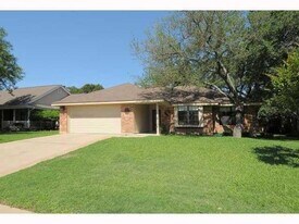 11810 Rain Forest Cove in Austin, TX - Building Photo