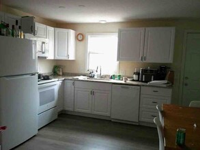 157 3rd St in Leominster, MA - Building Photo - Building Photo