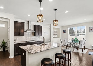 49772 Shoreline Dr in Canton, MI - Building Photo - Building Photo