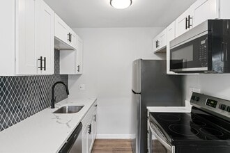 The Park on 13 Apartments - Royal Oak, MI in Royal Oak, MI - Foto de edificio - Building Photo