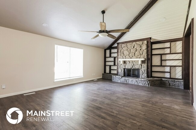 8829 Parkridge Dr in Oklahoma City, OK - Foto de edificio - Building Photo