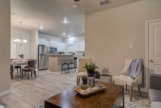 West End Townhomes in Lubbock, TX - Building Photo - Interior Photo