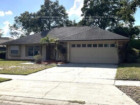 340 Sawgrass Pl in Casselberry, FL - Building Photo