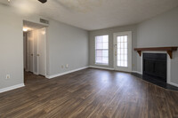 Stratford Village in Montgomery, AL - Building Photo - Interior Photo