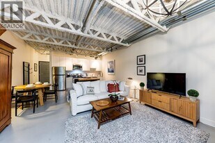 350 E 2nd Ave in Vancouver, BC - Building Photo