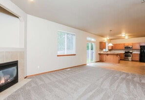 6231 Charlotte Ave SE in Auburn, WA - Building Photo