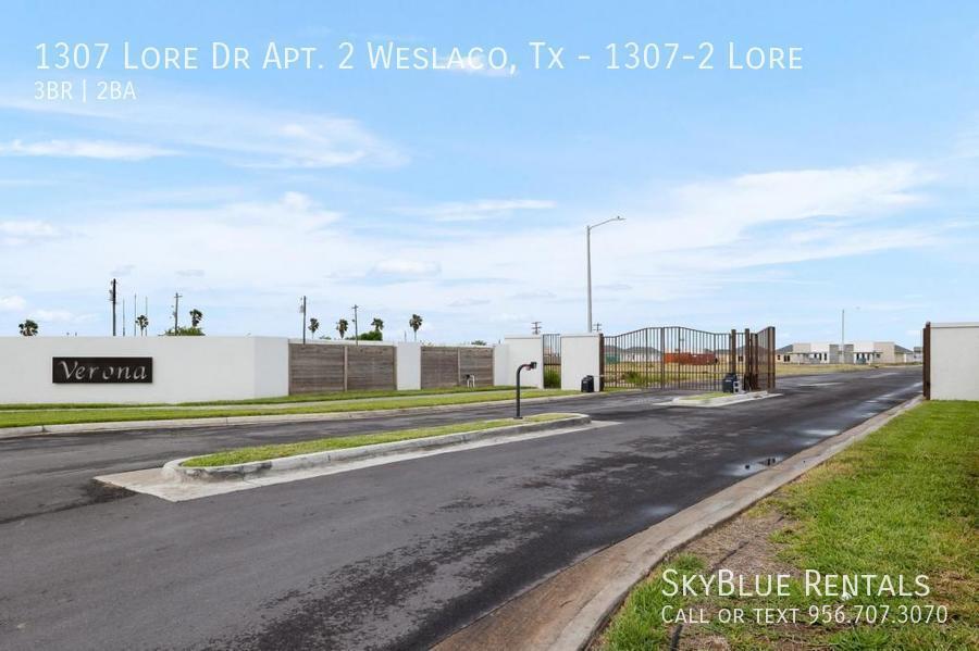 1307 Lore Dr in Weslaco, TX - Building Photo