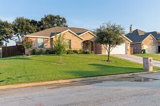 3733 Cecelia Ln in Forest Hill, TX - Building Photo - Building Photo